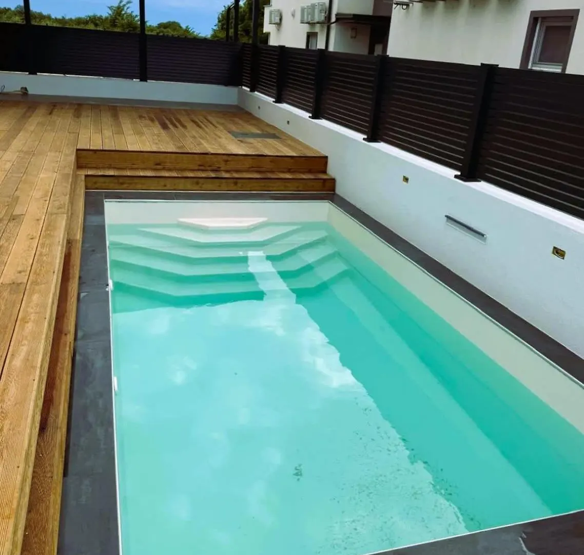 Villa Eva With Pool Near Medulin Liznjan Croatia